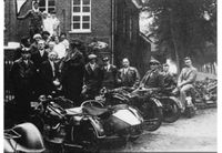 BMW Club D&uuml;sseldorf 1928 - 1. Reihe 2. von links Ralph Roese